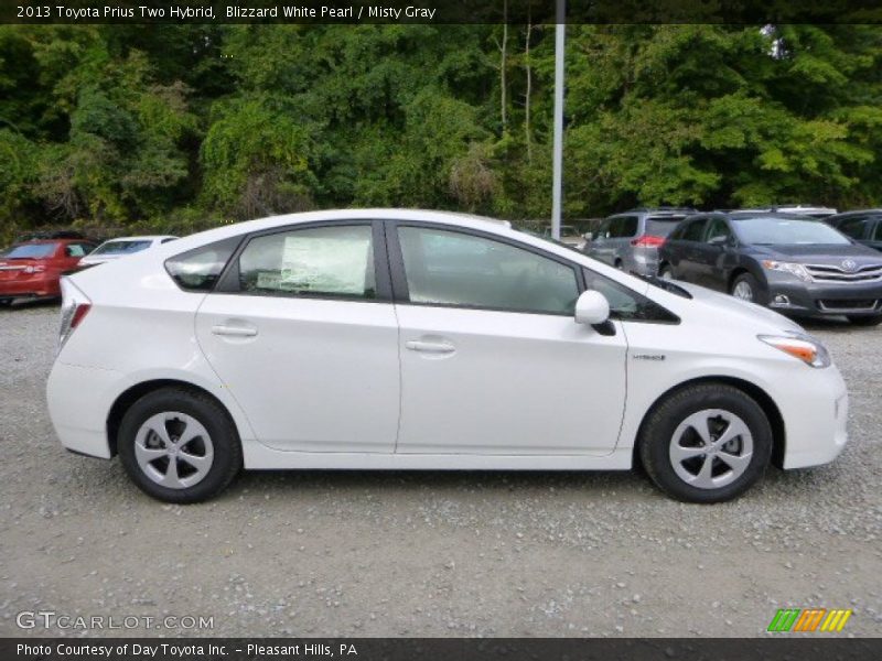 Blizzard White Pearl / Misty Gray 2013 Toyota Prius Two Hybrid