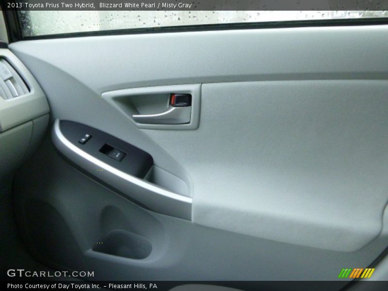 Blizzard White Pearl / Misty Gray 2013 Toyota Prius Two Hybrid