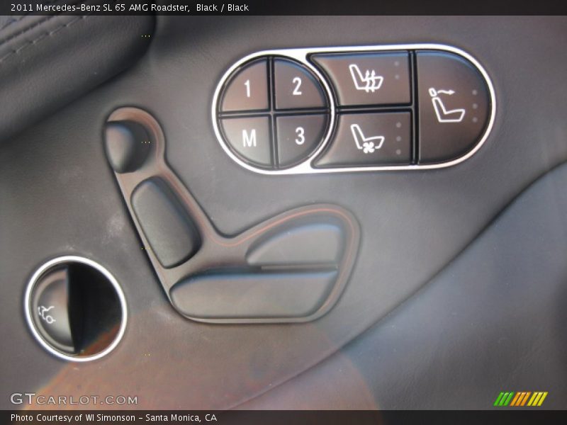 Controls of 2011 SL 65 AMG Roadster