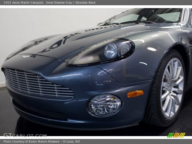 Snow Shadow Gray / Obsidian Black 2003 Aston Martin Vanquish