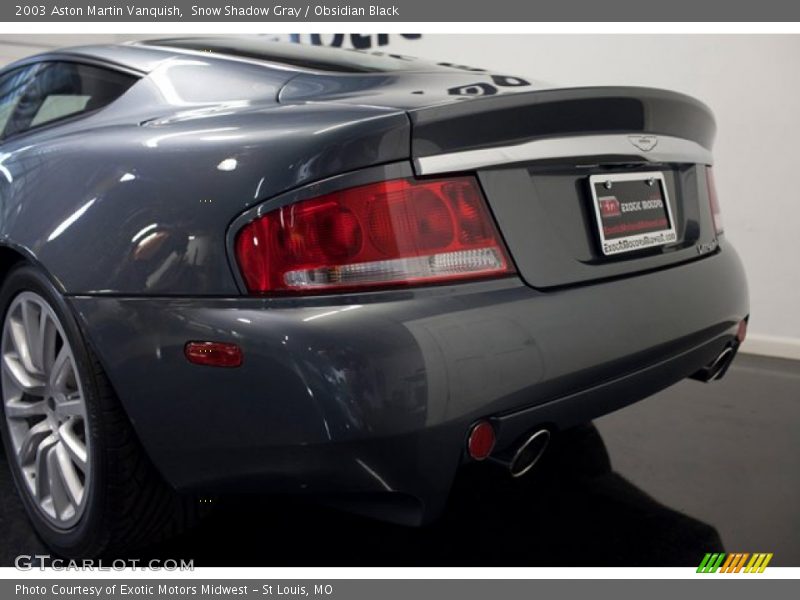 Snow Shadow Gray / Obsidian Black 2003 Aston Martin Vanquish