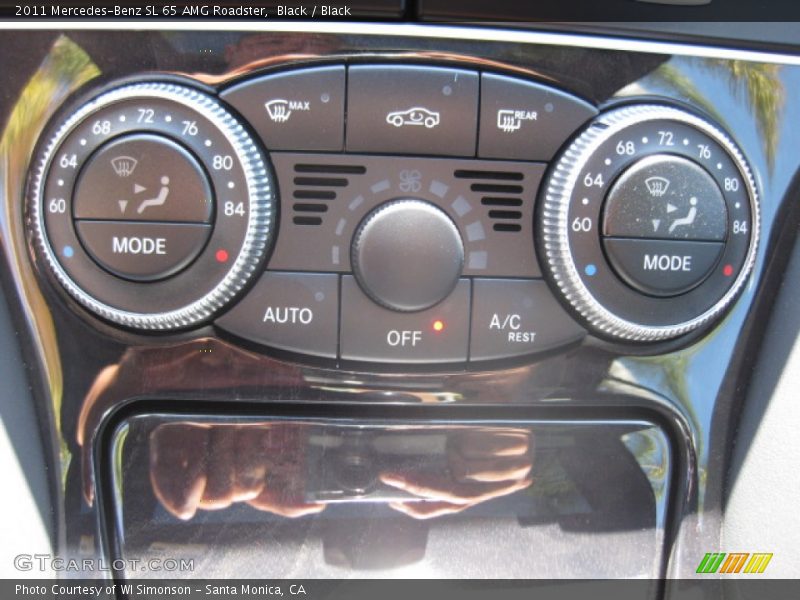 Controls of 2011 SL 65 AMG Roadster