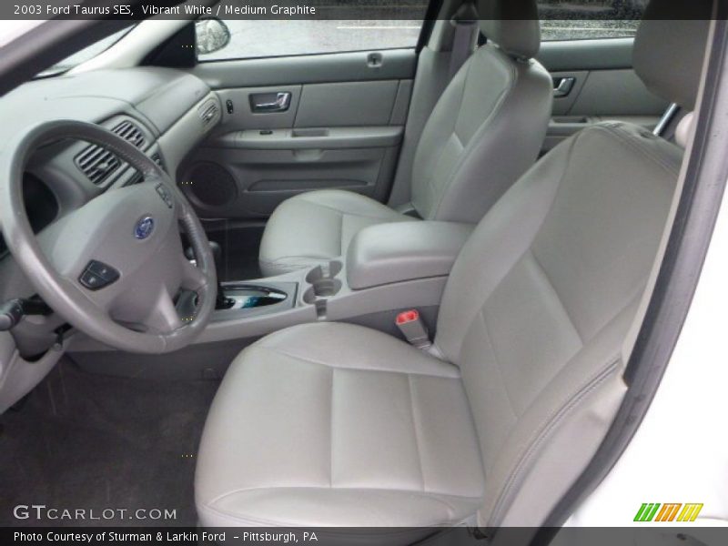 Vibrant White / Medium Graphite 2003 Ford Taurus SES