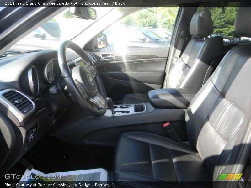 Blackberry Pearl / Black 2011 Jeep Grand Cherokee Laredo 4x4