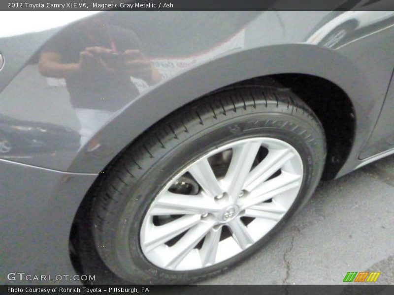 Magnetic Gray Metallic / Ash 2012 Toyota Camry XLE V6
