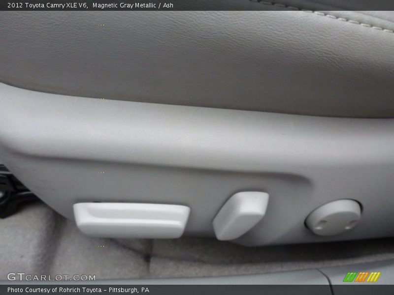 Magnetic Gray Metallic / Ash 2012 Toyota Camry XLE V6