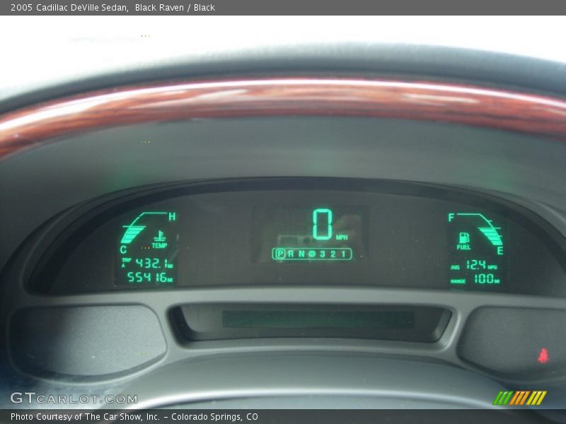 Black Raven / Black 2005 Cadillac DeVille Sedan