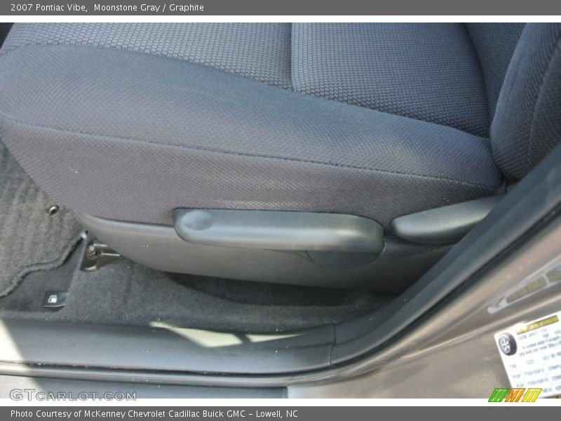 Moonstone Gray / Graphite 2007 Pontiac Vibe