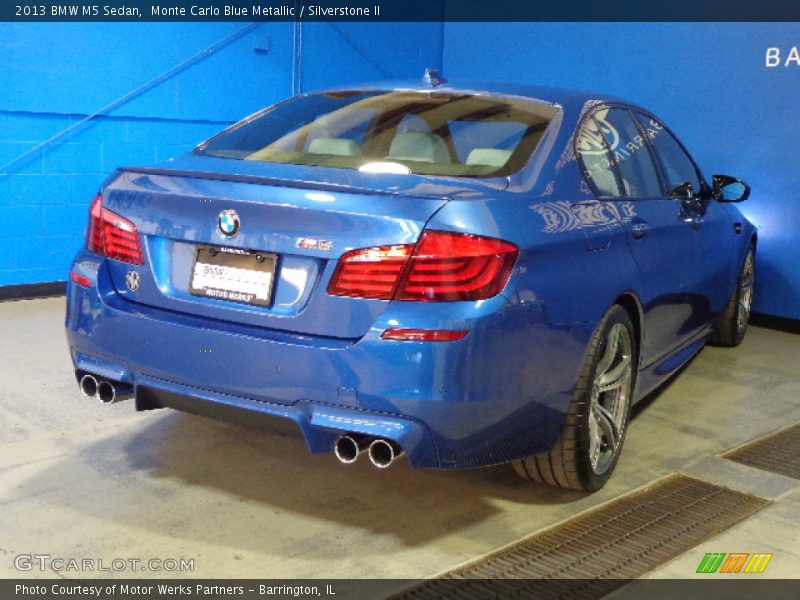 Monte Carlo Blue Metallic / Silverstone II 2013 BMW M5 Sedan