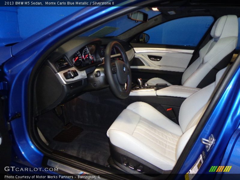 Monte Carlo Blue Metallic / Silverstone II 2013 BMW M5 Sedan