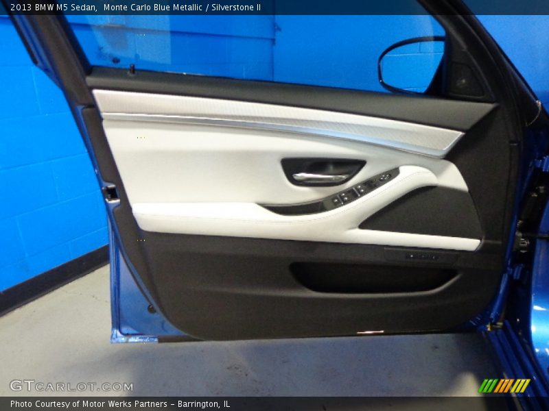 Door Panel of 2013 M5 Sedan