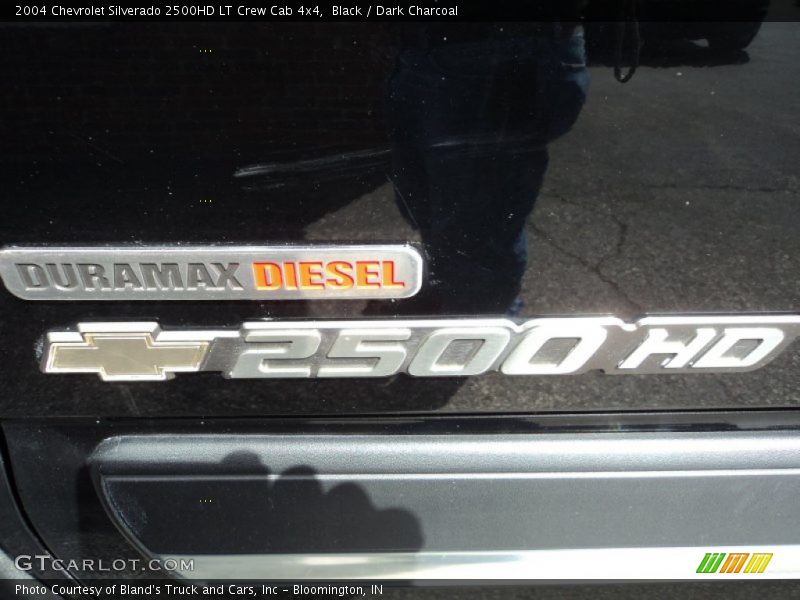 Black / Dark Charcoal 2004 Chevrolet Silverado 2500HD LT Crew Cab 4x4