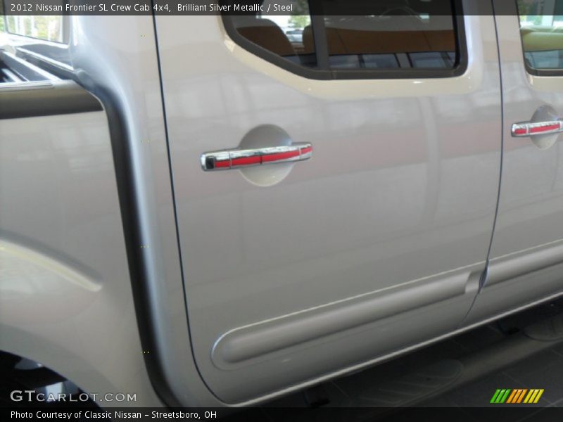 Brilliant Silver Metallic / Steel 2012 Nissan Frontier SL Crew Cab 4x4