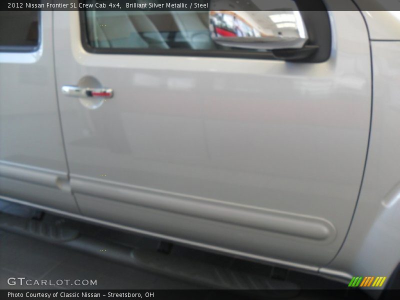Brilliant Silver Metallic / Steel 2012 Nissan Frontier SL Crew Cab 4x4