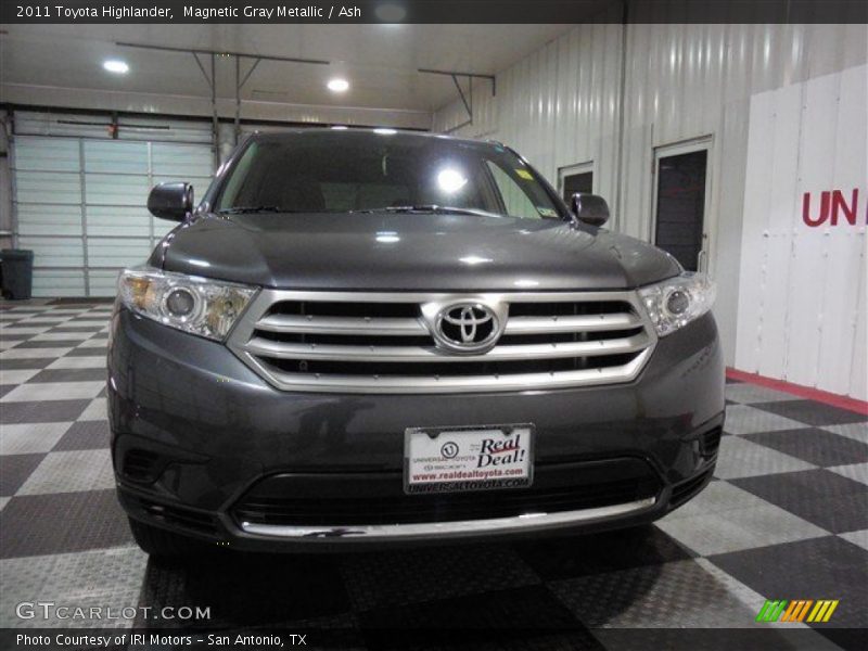 Magnetic Gray Metallic / Ash 2011 Toyota Highlander