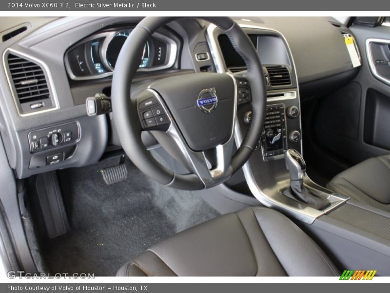 Electric Silver Metallic / Black 2014 Volvo XC60 3.2