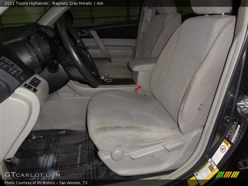 Magnetic Gray Metallic / Ash 2011 Toyota Highlander