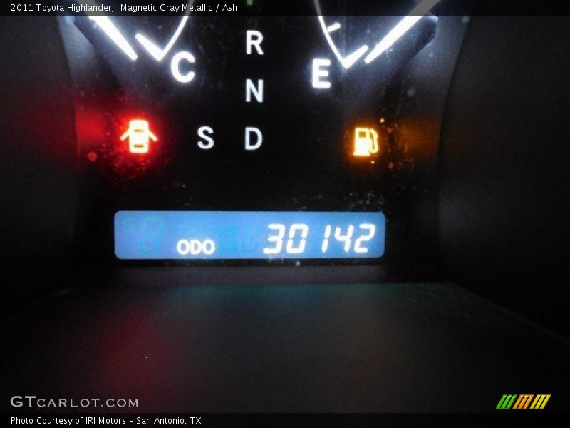 Magnetic Gray Metallic / Ash 2011 Toyota Highlander