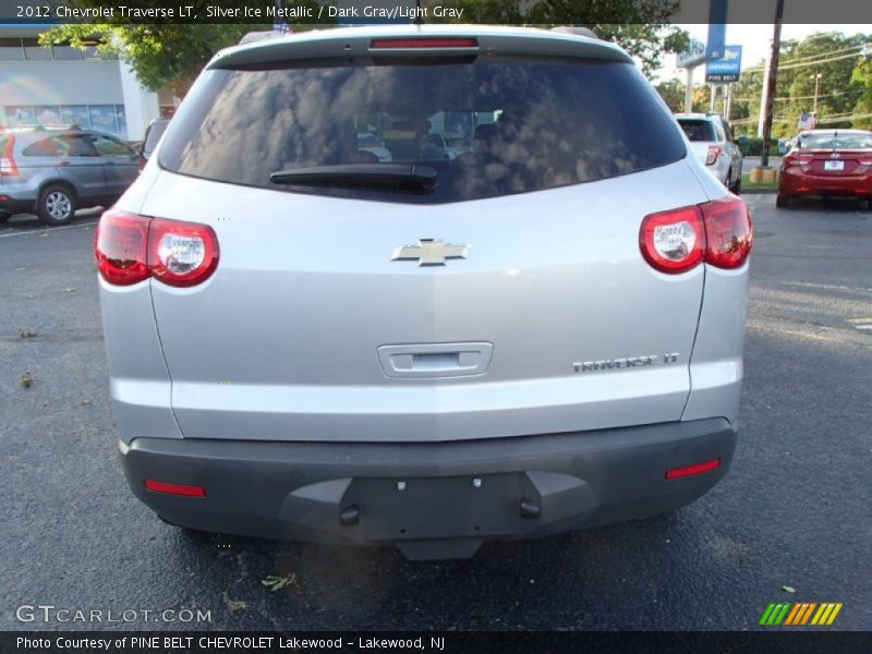 Silver Ice Metallic / Dark Gray/Light Gray 2012 Chevrolet Traverse LT