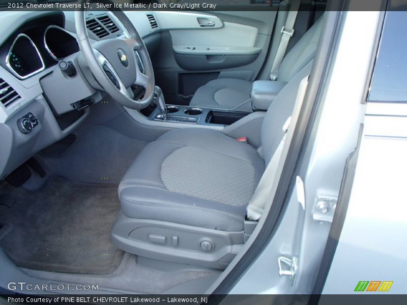 Silver Ice Metallic / Dark Gray/Light Gray 2012 Chevrolet Traverse LT
