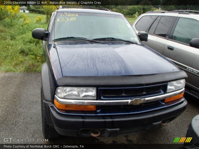 Indigo Blue Metallic / Graphite Gray 2000 Chevrolet Blazer LS 4x4