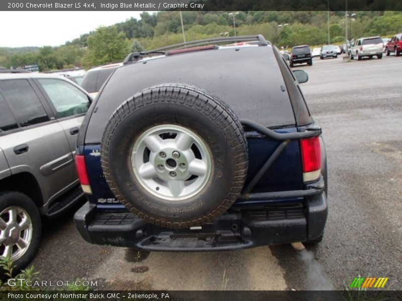 Indigo Blue Metallic / Graphite Gray 2000 Chevrolet Blazer LS 4x4