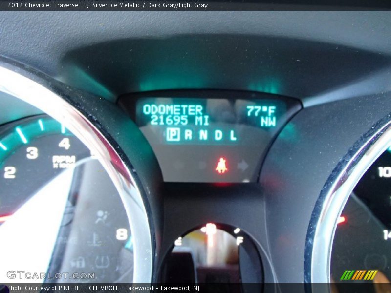 Silver Ice Metallic / Dark Gray/Light Gray 2012 Chevrolet Traverse LT