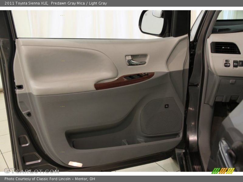 Predawn Gray Mica / Light Gray 2011 Toyota Sienna XLE