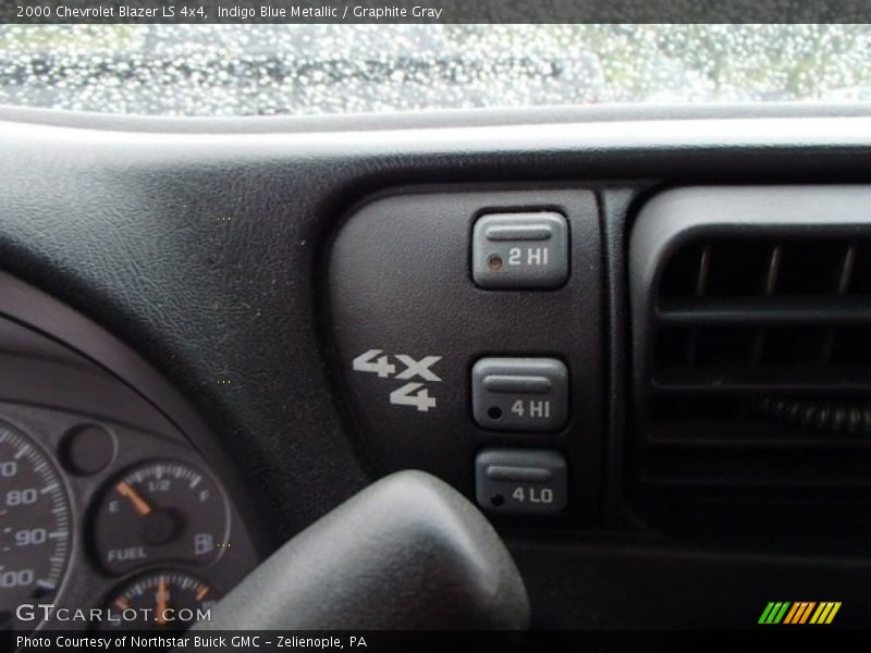 Indigo Blue Metallic / Graphite Gray 2000 Chevrolet Blazer LS 4x4