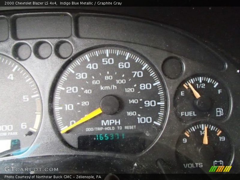 Indigo Blue Metallic / Graphite Gray 2000 Chevrolet Blazer LS 4x4