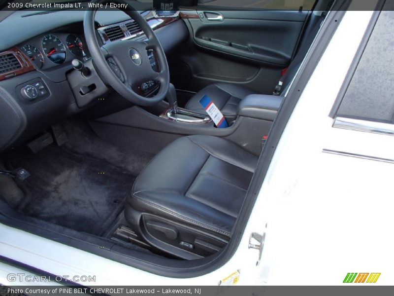 White / Ebony 2009 Chevrolet Impala LT