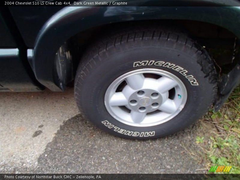 Dark Green Metallic / Graphite 2004 Chevrolet S10 LS Crew Cab 4x4