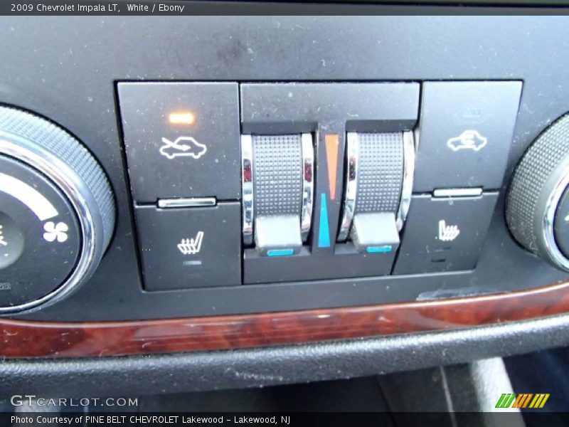 White / Ebony 2009 Chevrolet Impala LT