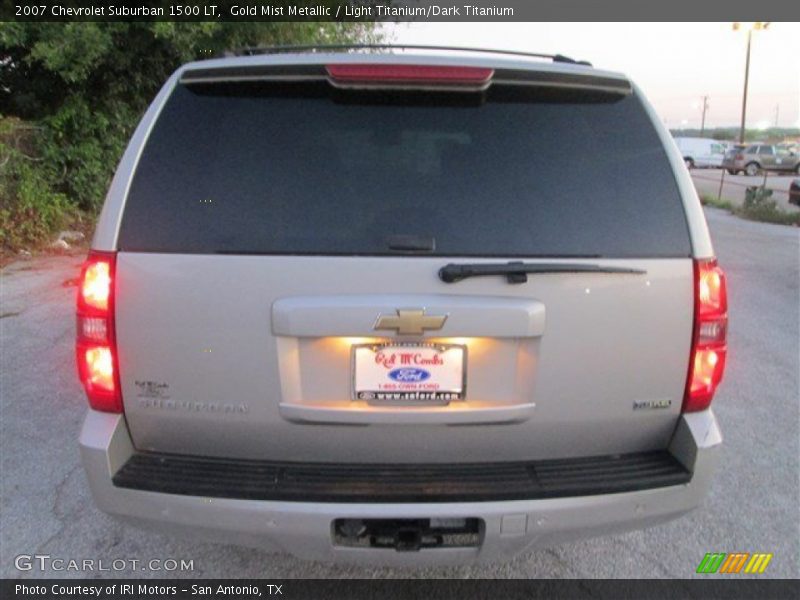 Gold Mist Metallic / Light Titanium/Dark Titanium 2007 Chevrolet Suburban 1500 LT