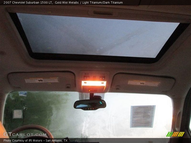 Gold Mist Metallic / Light Titanium/Dark Titanium 2007 Chevrolet Suburban 1500 LT