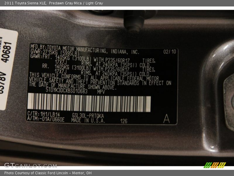 Predawn Gray Mica / Light Gray 2011 Toyota Sienna XLE