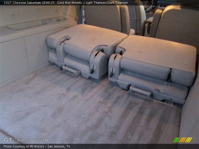 Gold Mist Metallic / Light Titanium/Dark Titanium 2007 Chevrolet Suburban 1500 LT