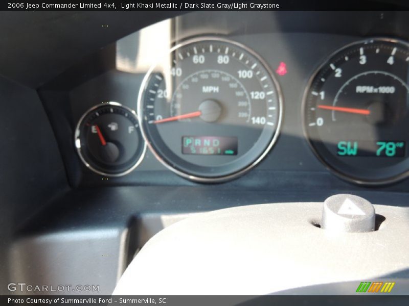 Light Khaki Metallic / Dark Slate Gray/Light Graystone 2006 Jeep Commander Limited 4x4