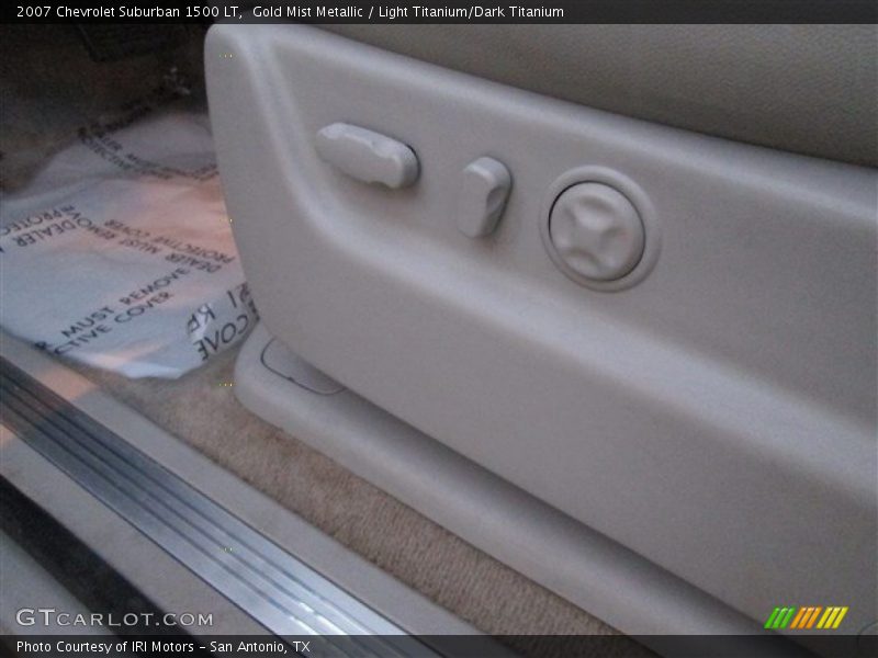 Gold Mist Metallic / Light Titanium/Dark Titanium 2007 Chevrolet Suburban 1500 LT