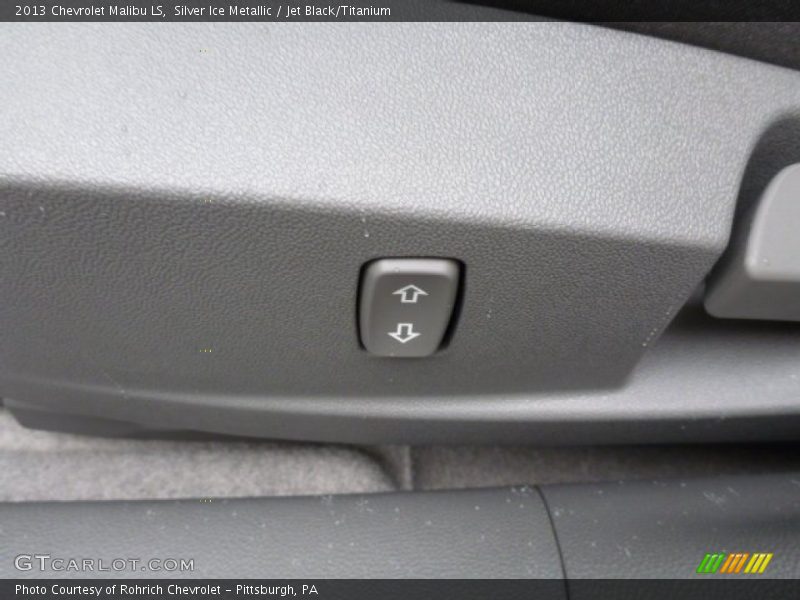 Silver Ice Metallic / Jet Black/Titanium 2013 Chevrolet Malibu LS