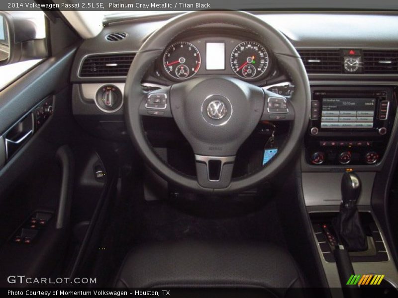 Platinum Gray Metallic / Titan Black 2014 Volkswagen Passat 2.5L SE