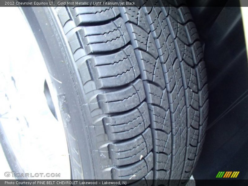 Gold Mist Metallic / Light Titanium/Jet Black 2012 Chevrolet Equinox LT