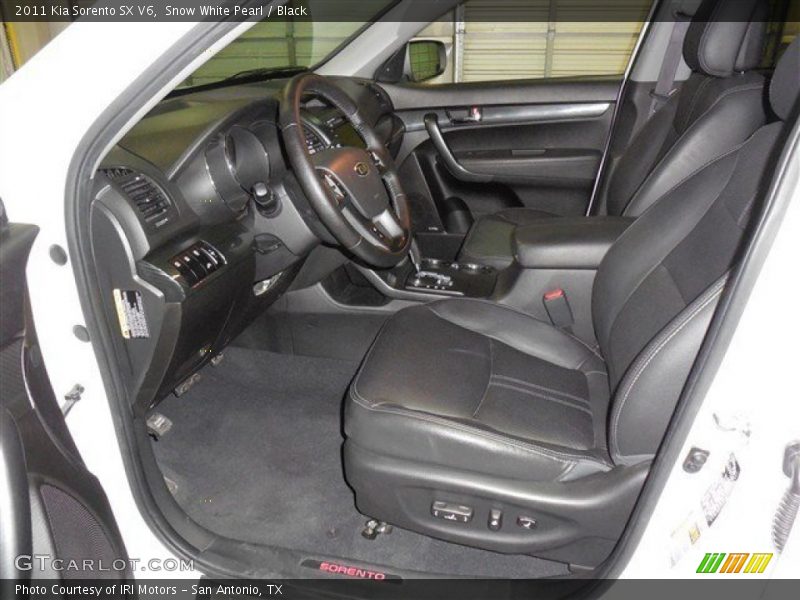 Snow White Pearl / Black 2011 Kia Sorento SX V6