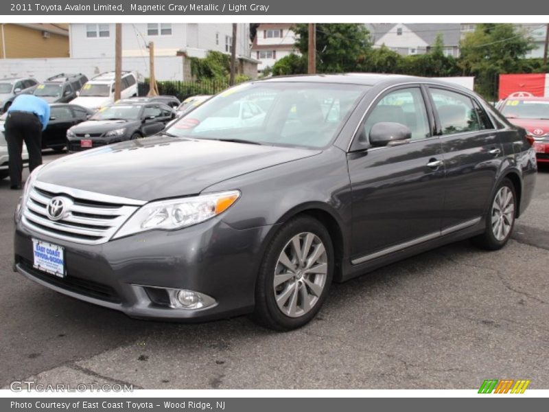Magnetic Gray Metallic / Light Gray 2011 Toyota Avalon Limited