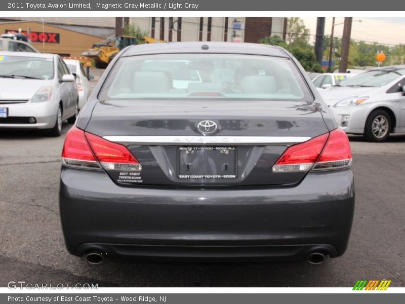 Magnetic Gray Metallic / Light Gray 2011 Toyota Avalon Limited