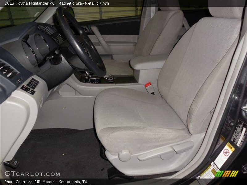 Magnetic Gray Metallic / Ash 2013 Toyota Highlander V6