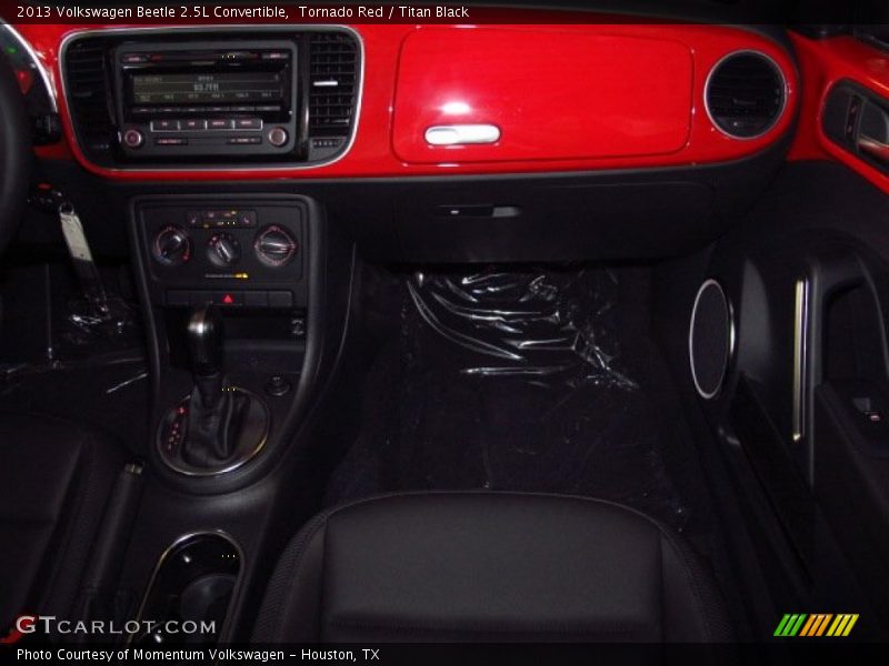 Tornado Red / Titan Black 2013 Volkswagen Beetle 2.5L Convertible
