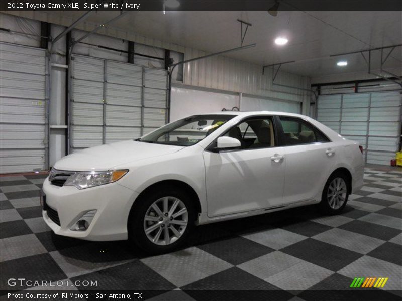 Super White / Ivory 2012 Toyota Camry XLE