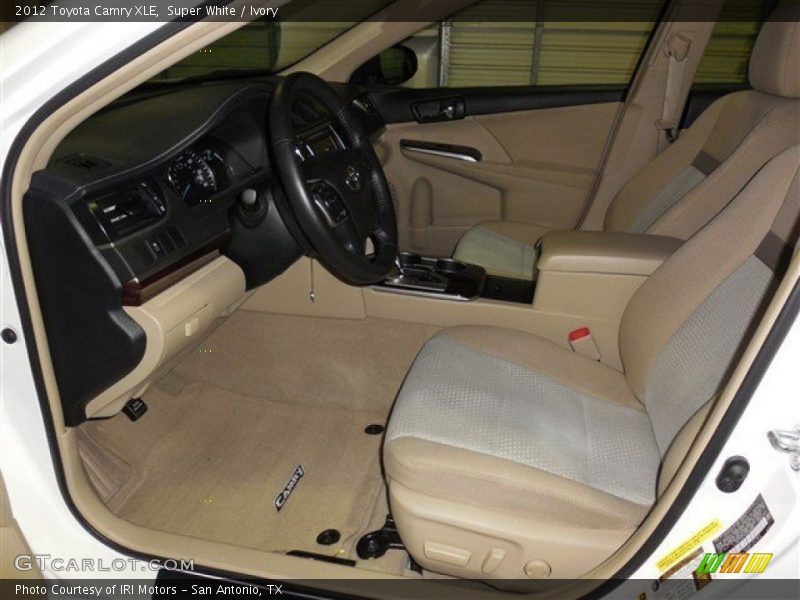 Super White / Ivory 2012 Toyota Camry XLE
