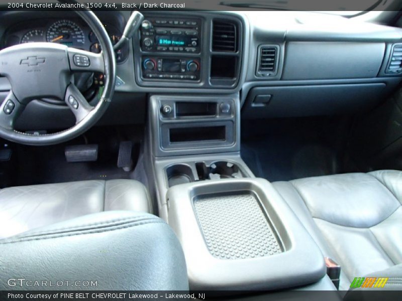 Black / Dark Charcoal 2004 Chevrolet Avalanche 1500 4x4